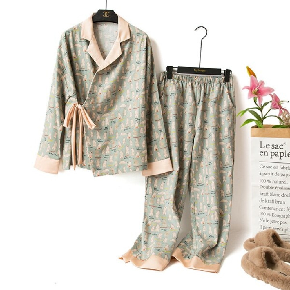 Modieuze tweedelige kimono beertjespyjama aan een riempje