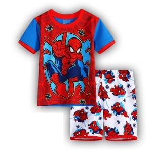 Rood t-shirt en witte short van katoen met Spiderman motief, zeer modieus en van hoge kwaliteit