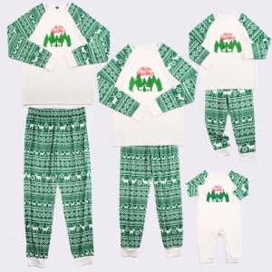 Bijpassende gezinspyjama voor Kerstmis Groen en wit modieus