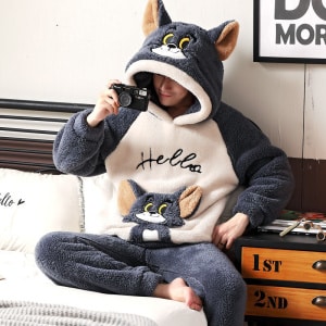 Tom en Jerry fleece pyjama met Jerey opschrift
