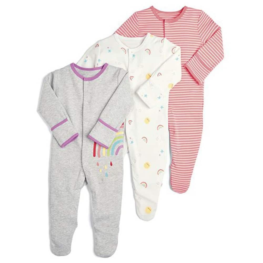 3-delige regenboog en strepen babypyjama met witte achtergrond